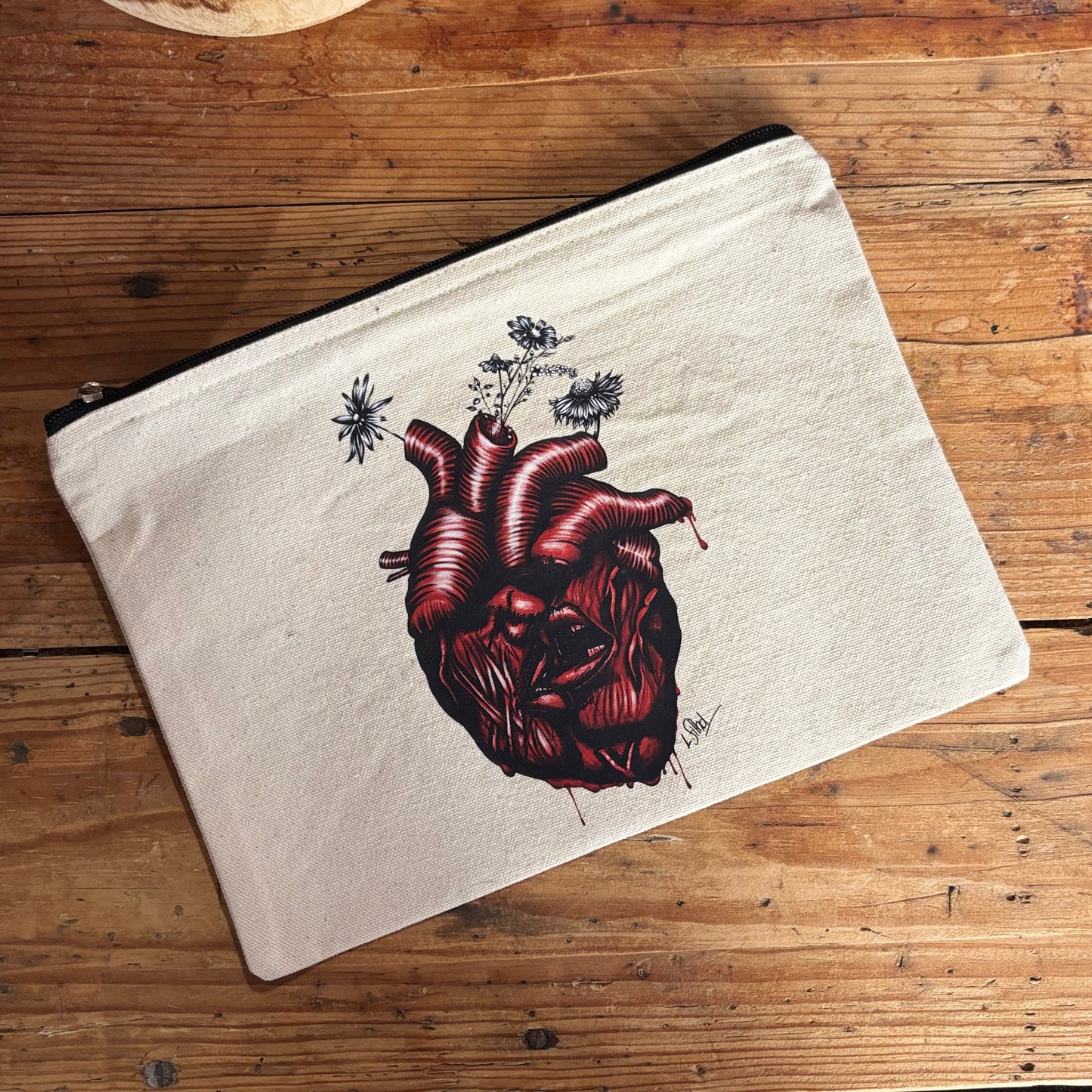 Trousse-XL-coton-bicolor-le-cœur-sanglant-le-corps-beau